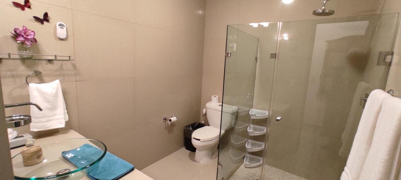 Casa Abril Cozzy Suites Cancun Exterior photo
