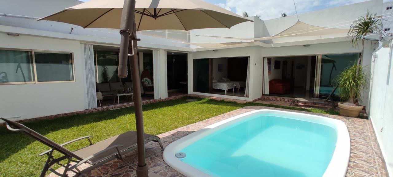 Casa Abril Cozzy Suites Cancun Exterior photo