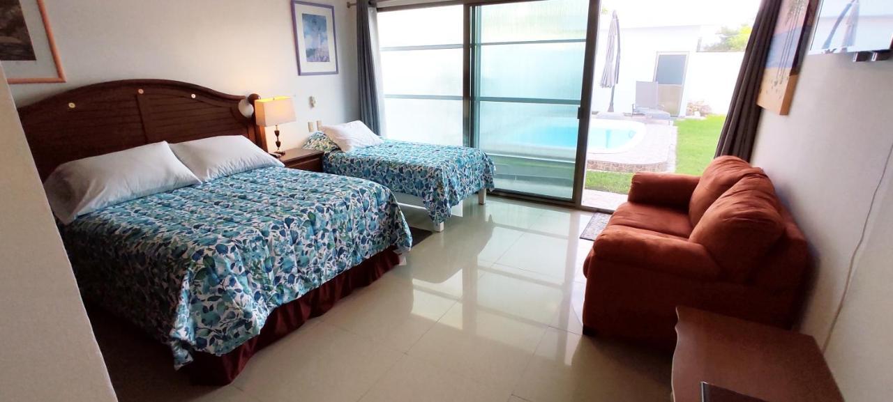 Casa Abril Cozzy Suites Cancun Exterior photo