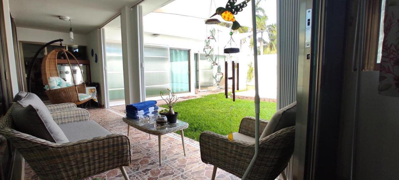 Casa Abril Cozzy Suites Cancun Exterior photo