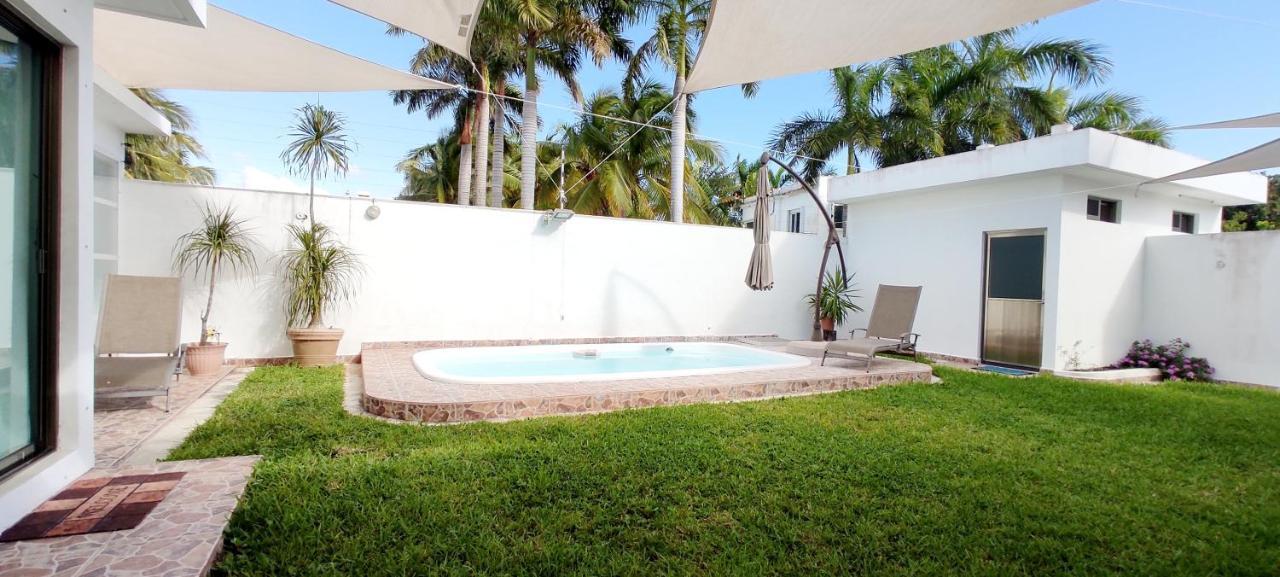 Casa Abril Cozzy Suites Cancun Exterior photo