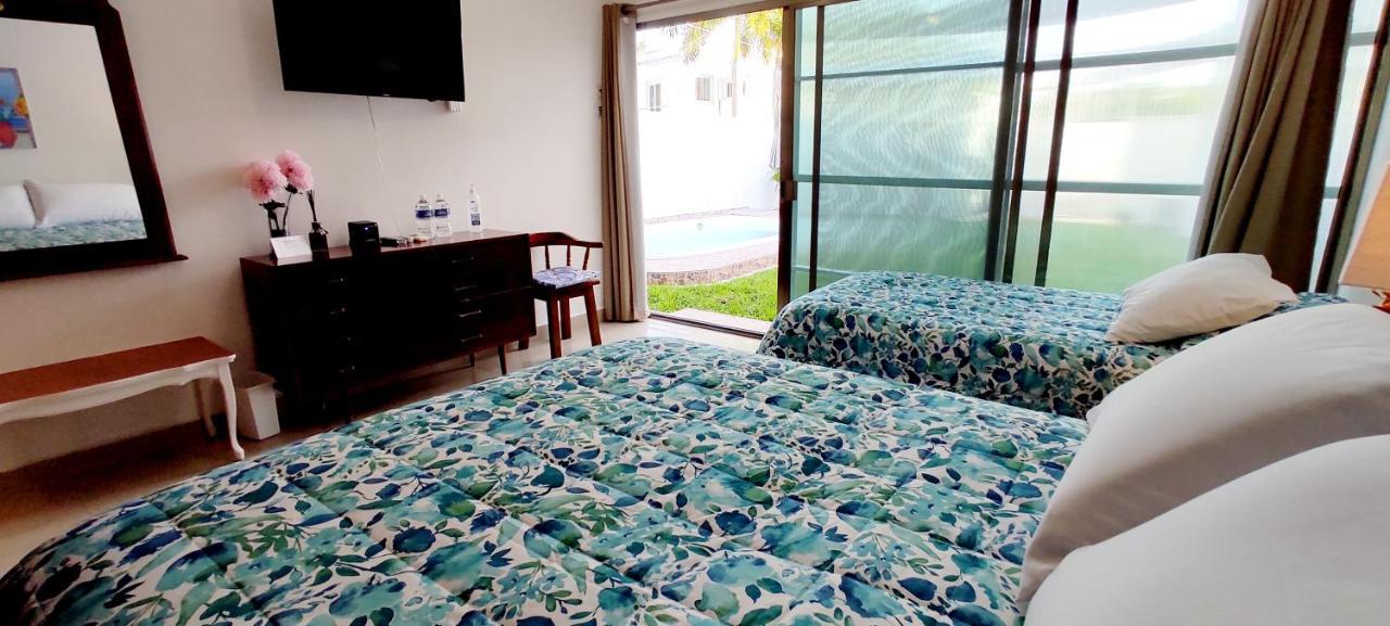 Casa Abril Cozzy Suites Cancun Exterior photo