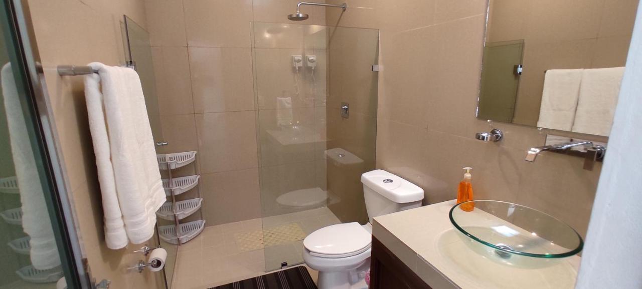 Casa Abril Cozzy Suites Cancun Exterior photo
